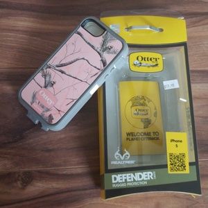 Otterbox defender for iPhone 5. Realtree pink camo
